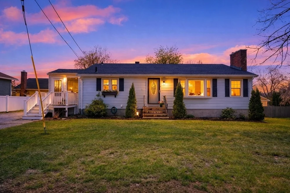 Unit for sale at 5 Piehl Ave, Worcester, MA 01606