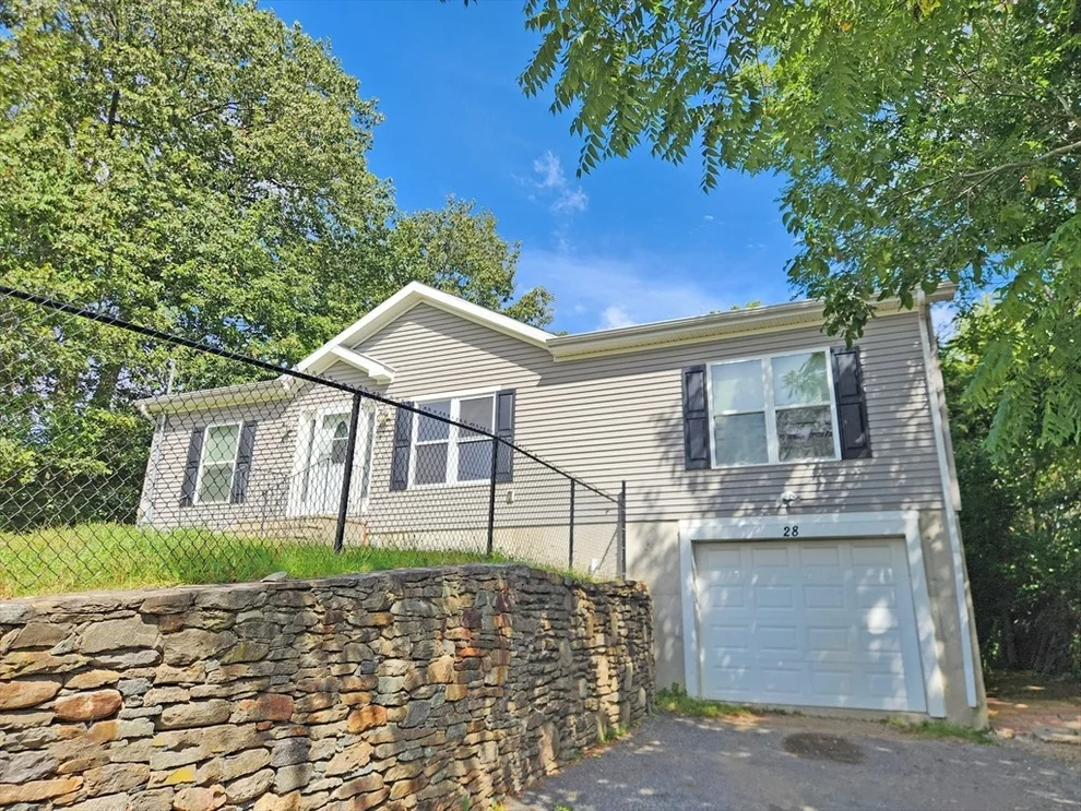 Unit for sale at 28 Brooks St, Worcester, MA 01606