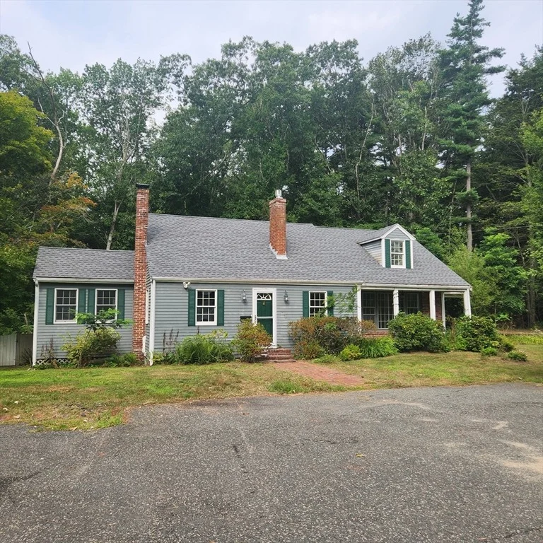 Unit for sale at 556 Hingham St Rear, Rockland, MA 02370