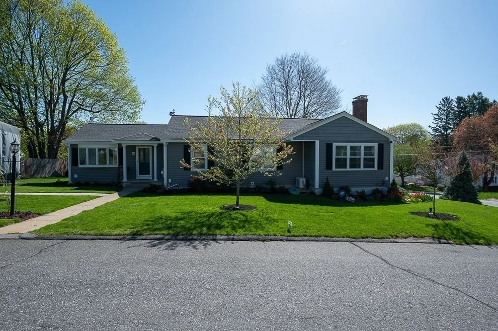 Unit for sale at 63 Gates Rd, Shrewsbury, MA 01545