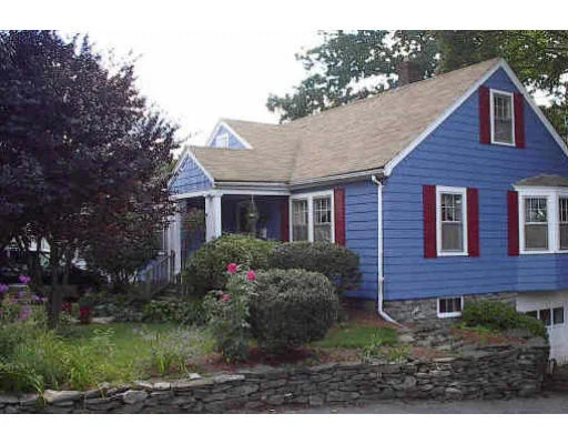Unit for sale at 40 Pinehurst Ave, Auburn, MA 01501