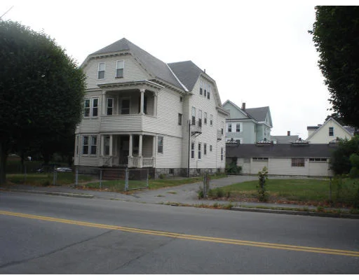 Unit for sale at 407 High Street, Lowell, MA 01852