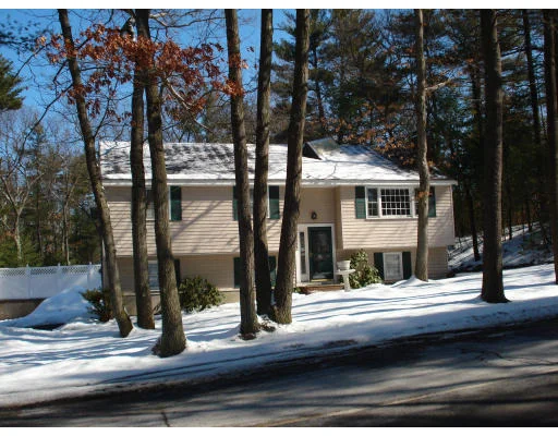 Unit for sale at 157 Central St, North Reading, MA 01864