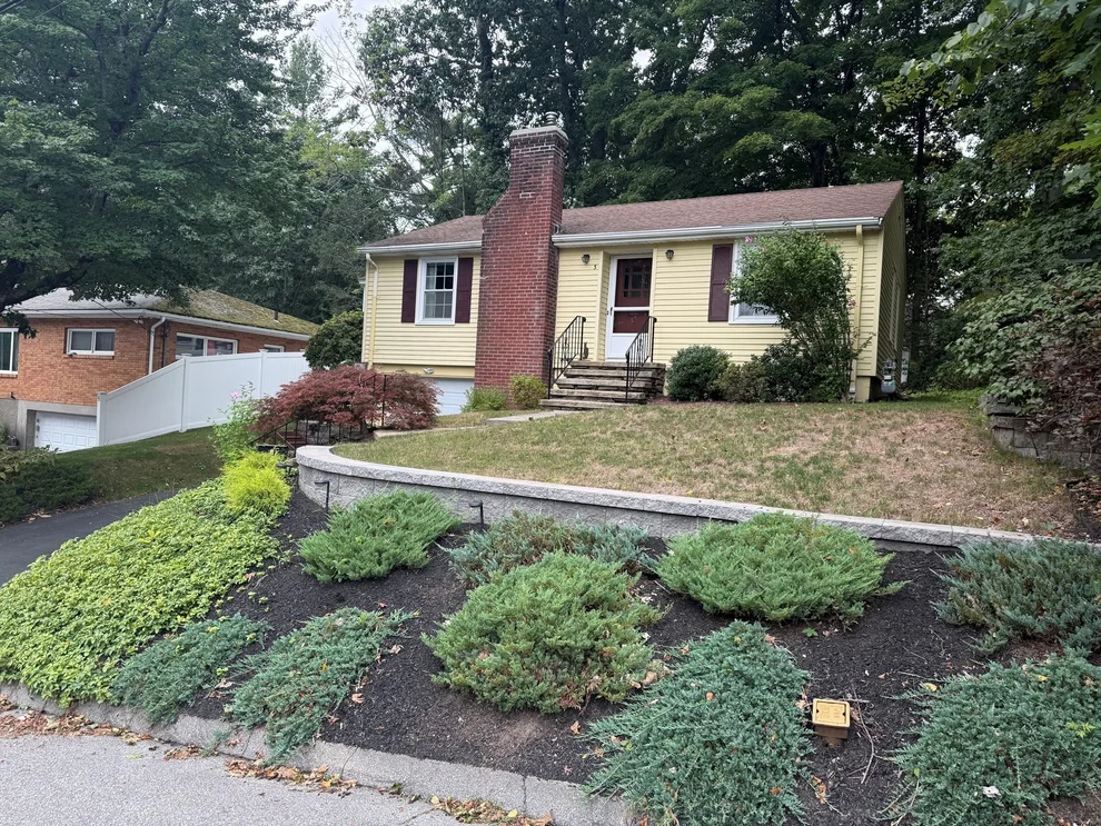 Unit for sale at 3 Chatanika Ave, Worcester, MA 01602