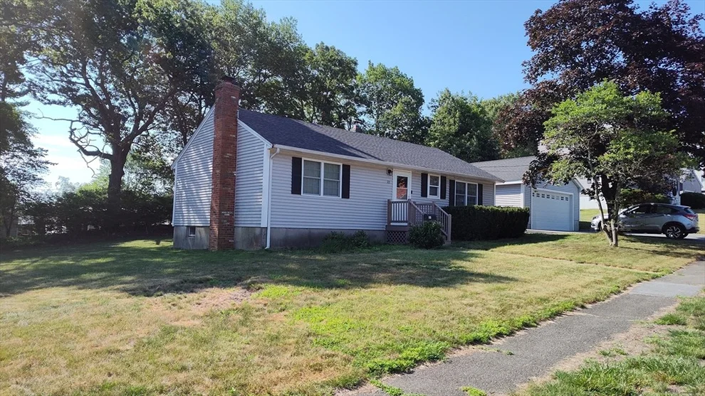 Unit for sale at 22 Samoset Rd, Peabody, MA 01960