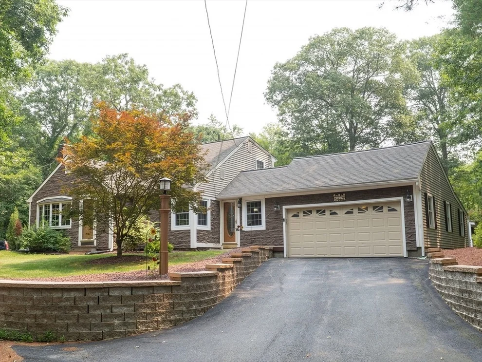 Unit for sale at 42 Oxbow Rd, Charlton, MA 01507