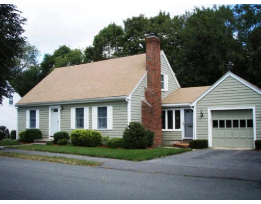 Unit for sale at 12 Elnew Avenue, Beverly, MA 01915