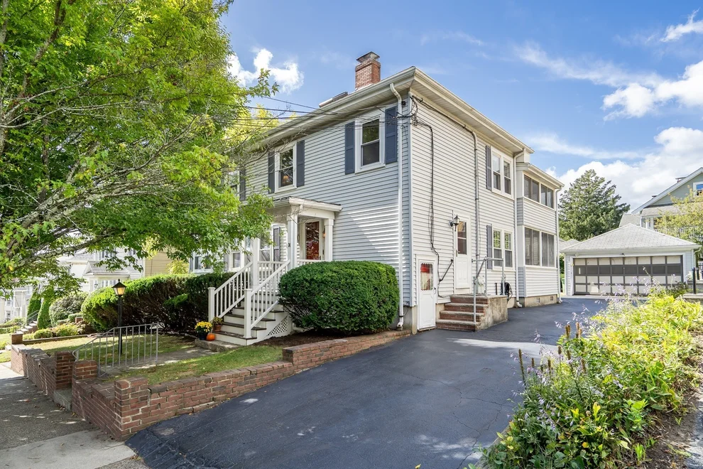 Unit for sale at 30 Oakley Rd, Watertown, MA 02472