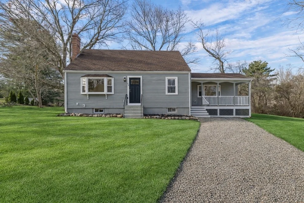Unit for sale at 38 Conlyn Ave, Franklin, MA 02038