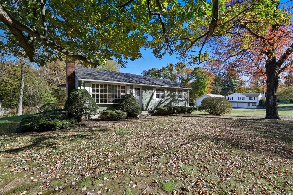 Unit for sale at 213 Kibbe Rd, East Longmeadow, MA 01028