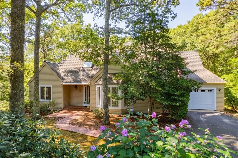 Unit for sale at 153 Uncle Percys Rd, Mashpee, MA 02649