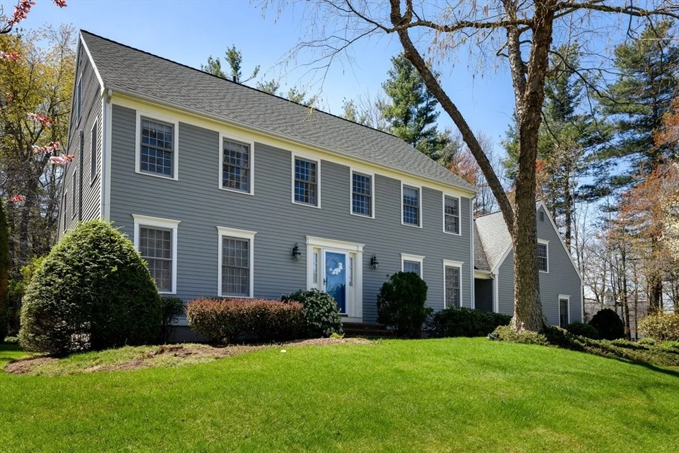 Unit for sale at 122 Fox Hill Drive, Holden, MA 01520