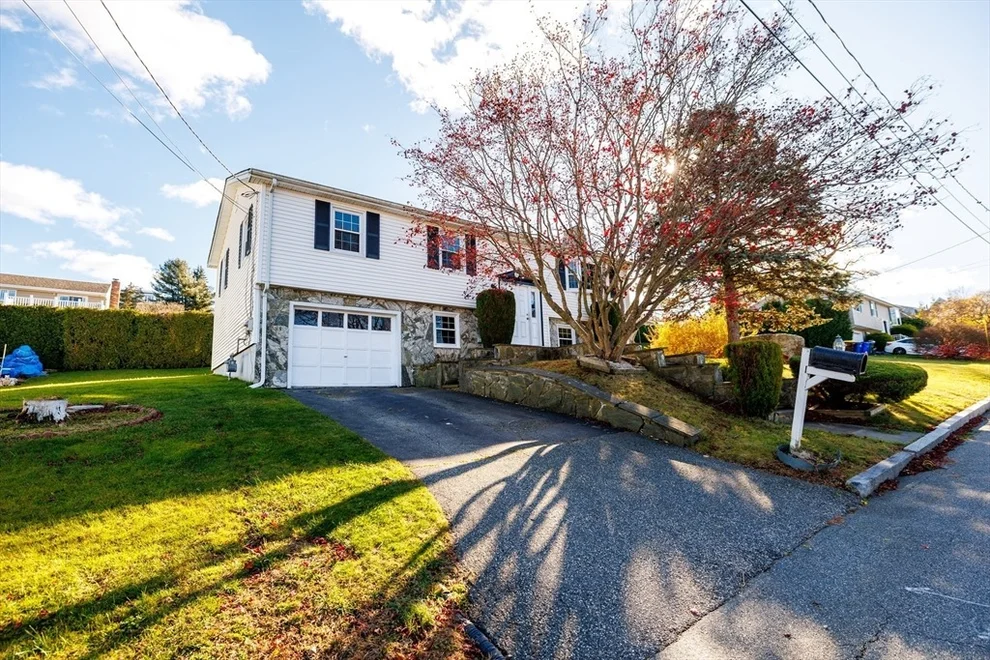Unit for sale at 228 Clarkson St, Fall River, MA 02724