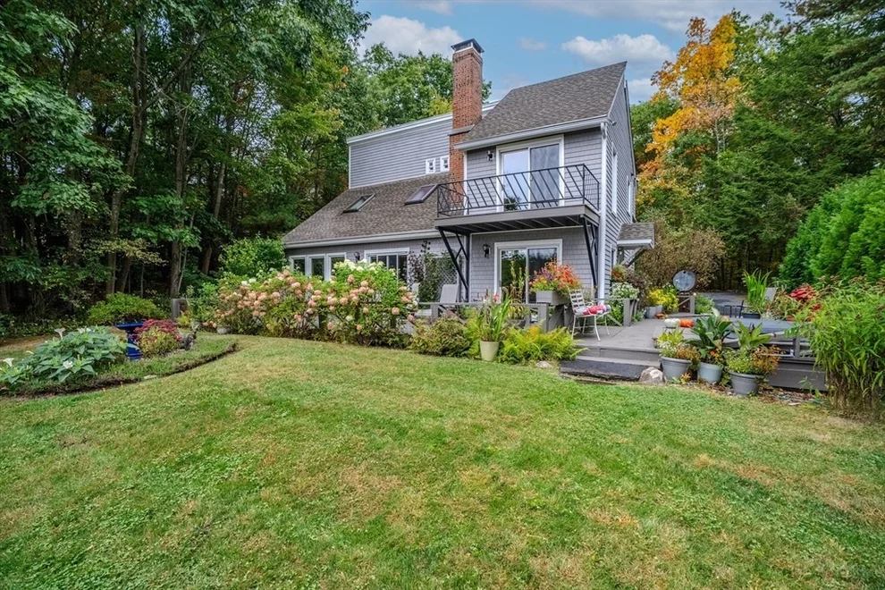 Unit for sale at 455 Montague Rd, Sunderland, MA 01375