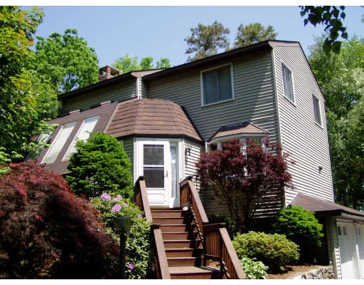 Unit for sale at 25 Pinecrest Ln, Ashland, MA 01721