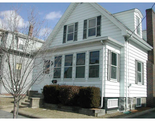 Unit for sale at 59 Pine St, Swampscott, MA 01907