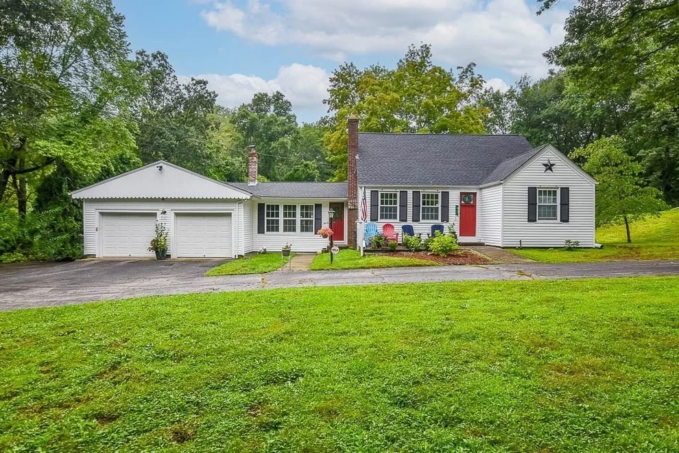 Unit for sale at 90 Cider Mill Rd, North Smithfield, RI 02896
