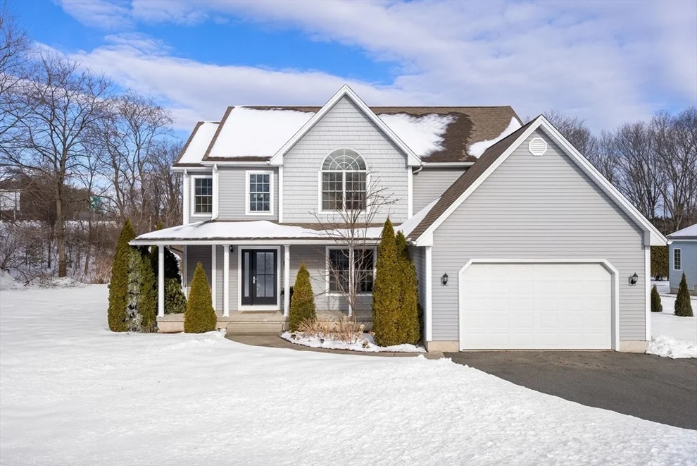 Unit for sale at 5 Capua Ln, Agawam, MA 01001