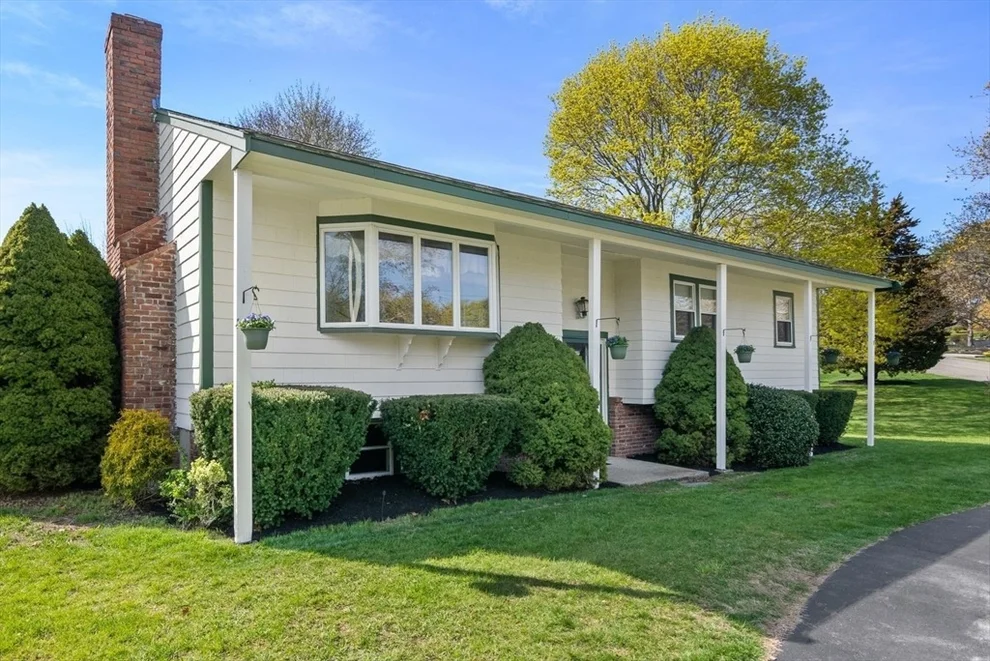 Unit for sale at 25 Old Farm Rd, Marshfield, MA 02050