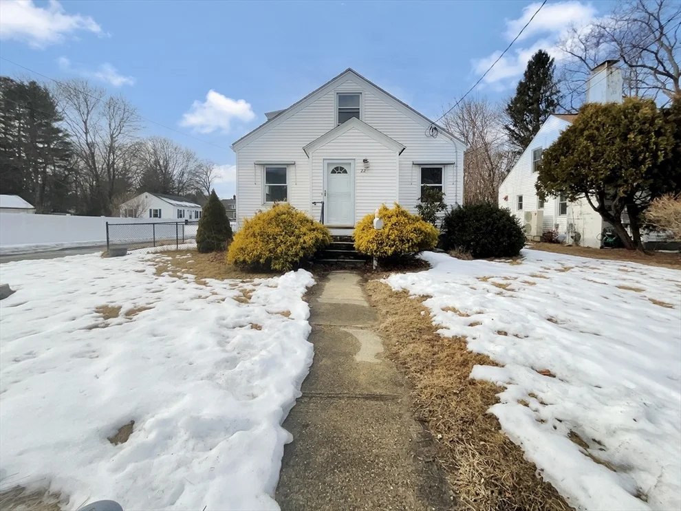 Unit for sale at 22 Seagrave St, Uxbridge, MA 01569