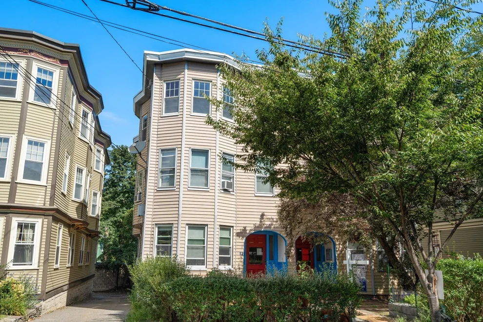Unit for sale at 83 Francis St, Brookline, MA 02446