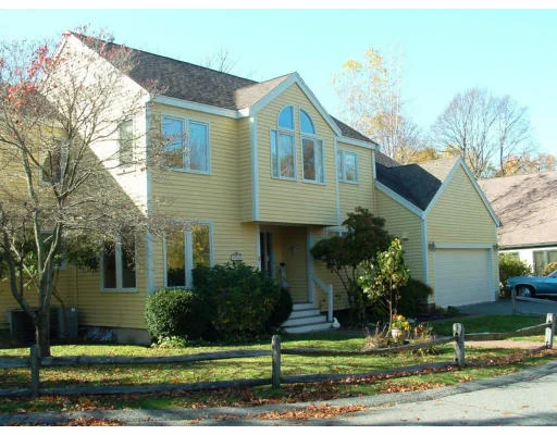 Unit for sale at 3 Beacon Heights Ln, Marblehead, MA 01945