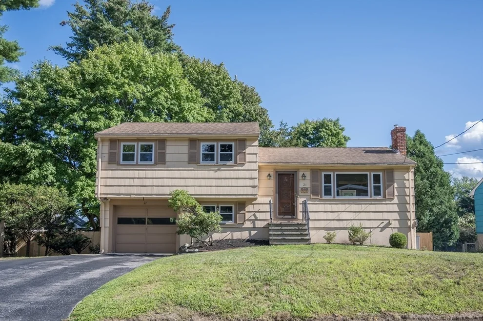 Unit for sale at 21 Debra Ln, Framingham, MA 01701
