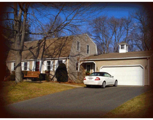 Unit for sale at 31 James St, East Longmeadow, MA 01028