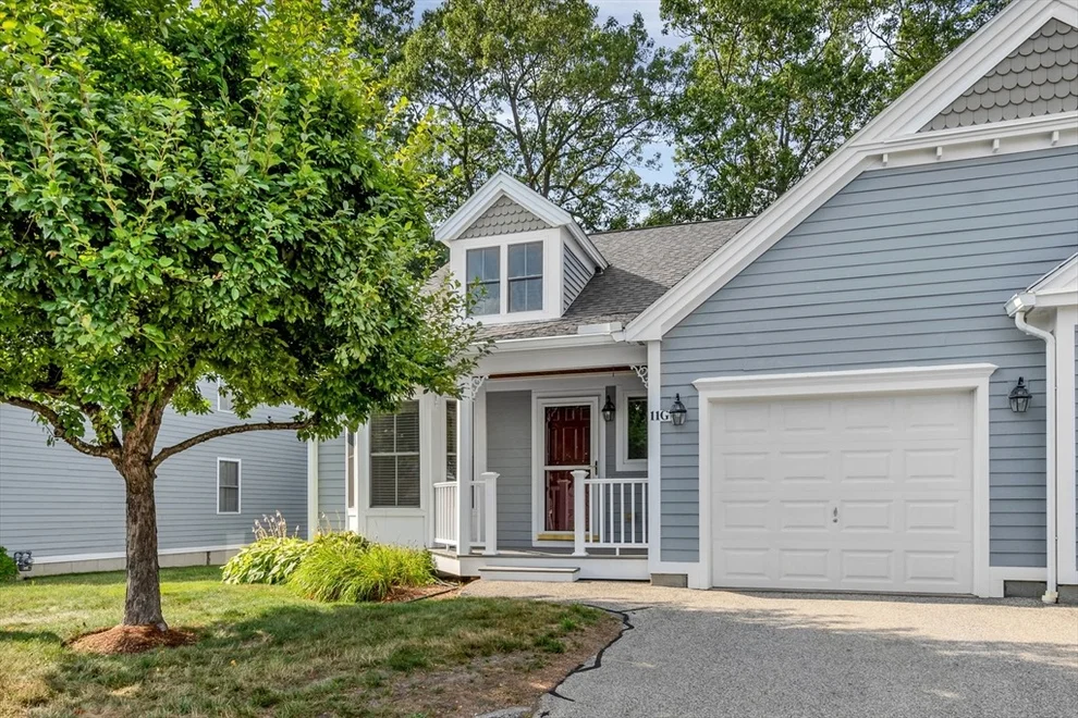 Unit for sale at 11 Autumn Dr, Hudson, MA 01749