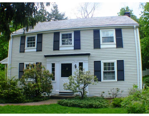 Unit for sale at 560 Worcester Street, Wellesley, MA 02481