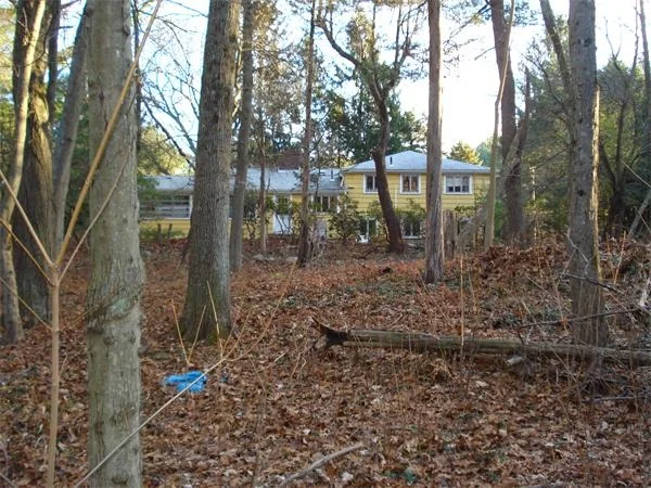 Unit for sale at 232 Farm Ln, Westwood, MA 02090
