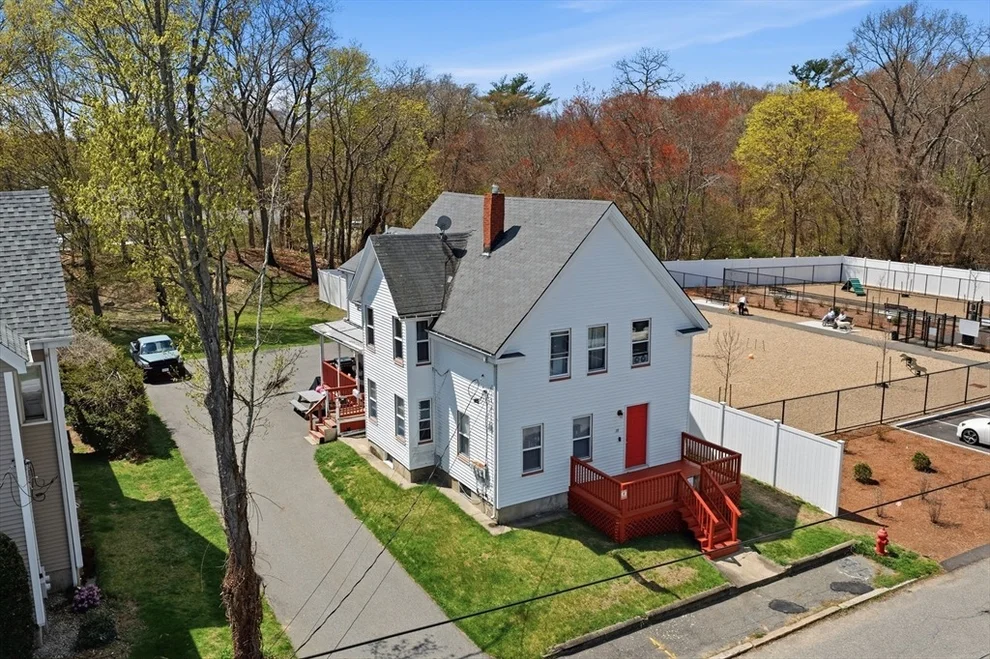 Unit for sale at 10 Oak Avenue, Taunton, MA 02780