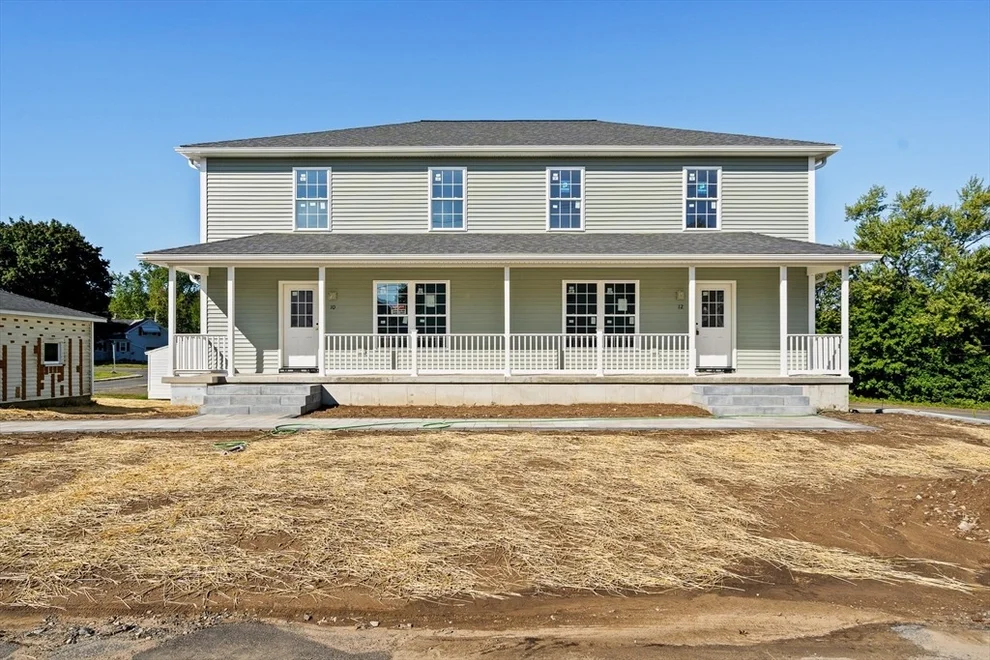 Unit for sale at 10-12 Glen Cove Pl, Easthampton, MA 01027