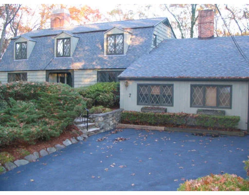 Unit for sale at 7 Longfellow Road, Winchester, MA 01890