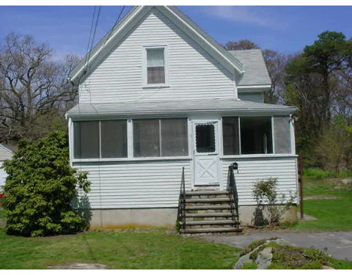 Unit for sale at 76 Canterbury St, Hingham, MA 02043