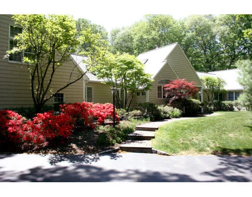 Unit for sale at 11 Adams Lane, Wayland, MA 01778