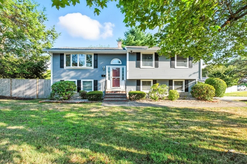 Unit for sale at 7 Market St, Peabody, MA 01960