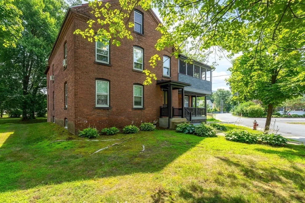 Unit for sale at 11 Stone Path Lane, Easthampton, MA 01027