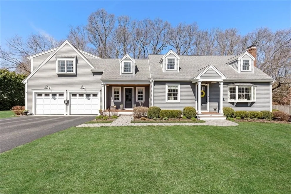 Unit for sale at 4 Nichols Rd, Hingham, MA 02043