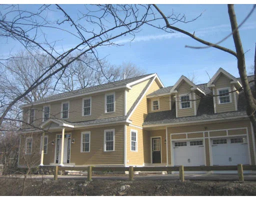 Unit for sale at 29B Oak Street, Wellesley, MA 02482