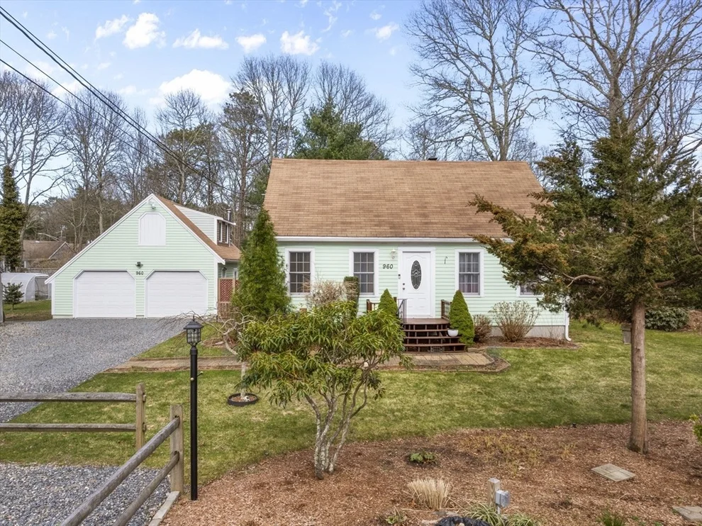 Unit for sale at 960 Old Stage Rd, Barnstable, MA 02632