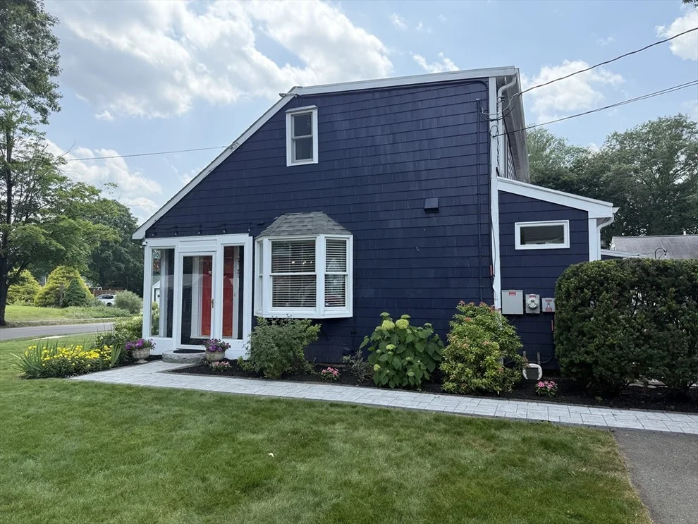 Unit for sale at 2 Beverly Rd Aka 1 Wells St, Natick, MA 01760