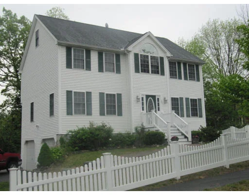 Unit for sale at 21 Winston Cir, Haverhill, MA 01830