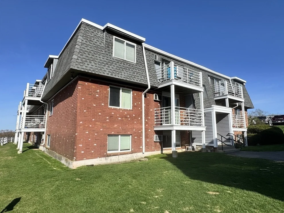 Unit for sale at 145 Essex Avenue, Gloucester, MA 01930