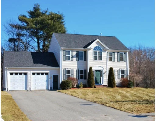Unit for sale at 28 Galway Road, Weymouth, MA 02190