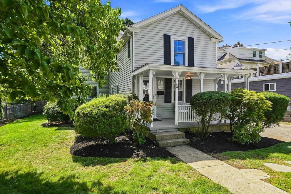 Unit for sale at 24 Richardson St, Winchester, MA 01890
