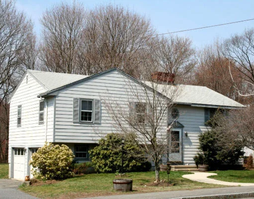 Unit for sale at 64 Montrose Ave, Wakefield, MA 01880