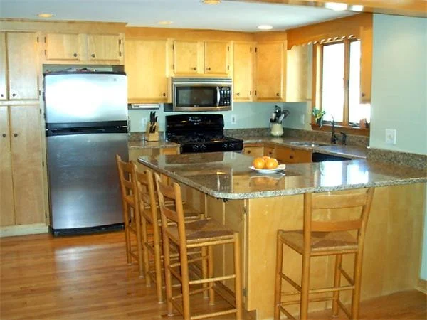 Unit for sale at 18 Garfield Avenue, Beverly, MA 01915