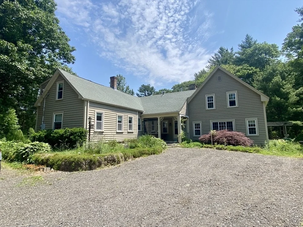 Unit for sale at 387 W Washington St, Hanson, MA 02341