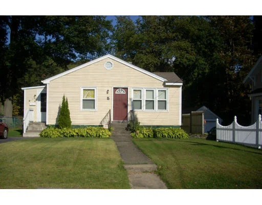 Unit for sale at 5 Quaboag Street, Worcester, MA 01602